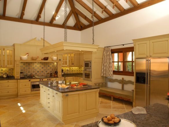 beachfront villa golden mile