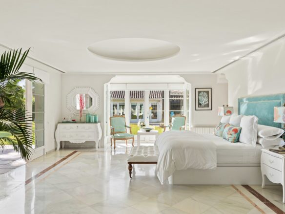 Los Monteros Villa Beach