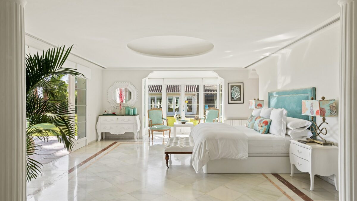 Los Monteros Villa Beach