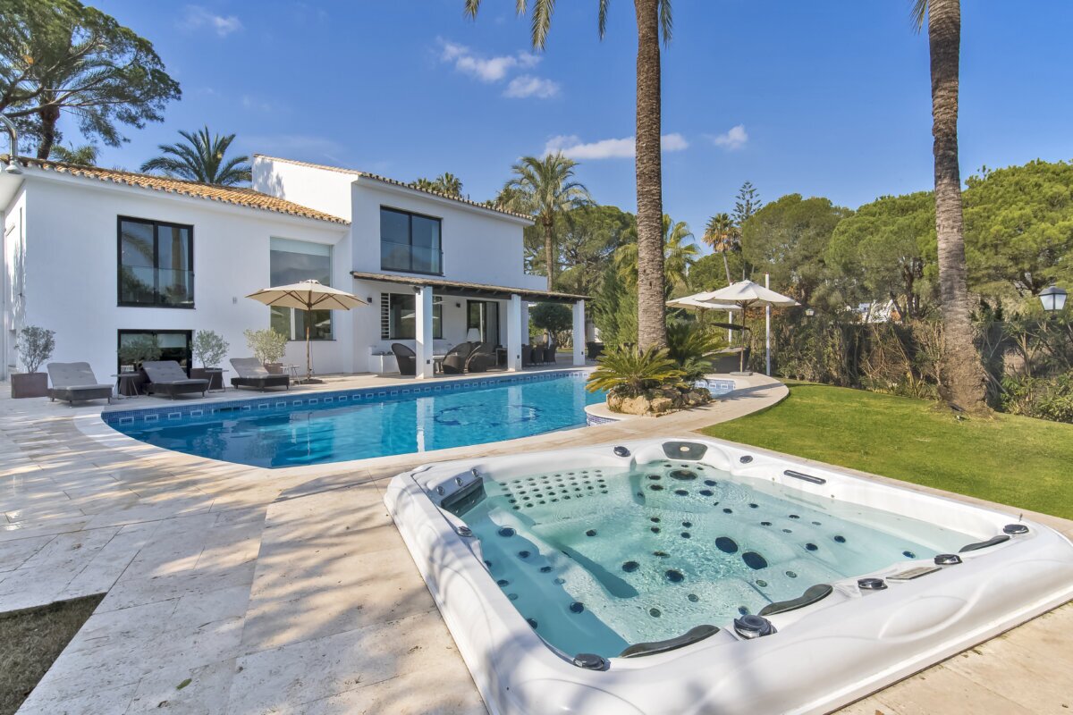 Nueva Andalucia Villa, Marbella