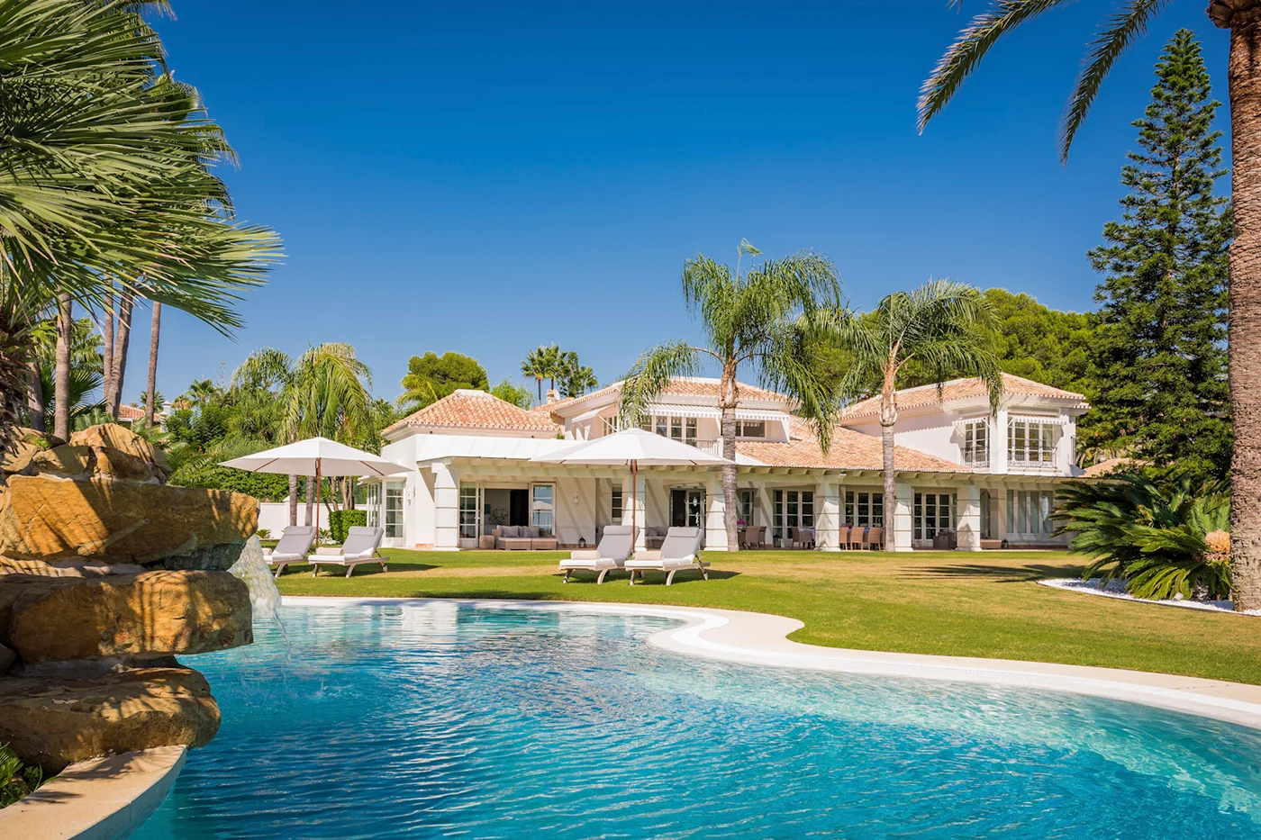 Los Monteros Villa Beach