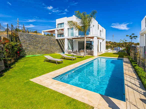 Luxury rental villas Marbella with private pool