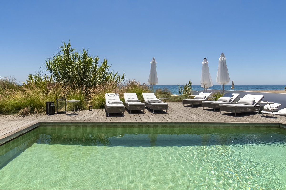 Beach-front Villa Marbella