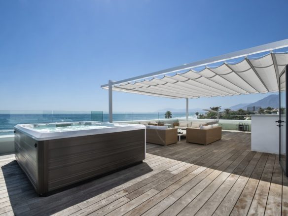 Beach-front Villa Marbella