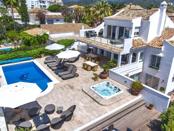 Family Beach Villa