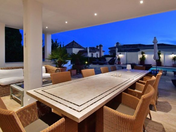 Family Beach Villa