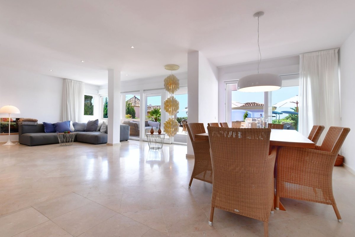 Family Beach Villa