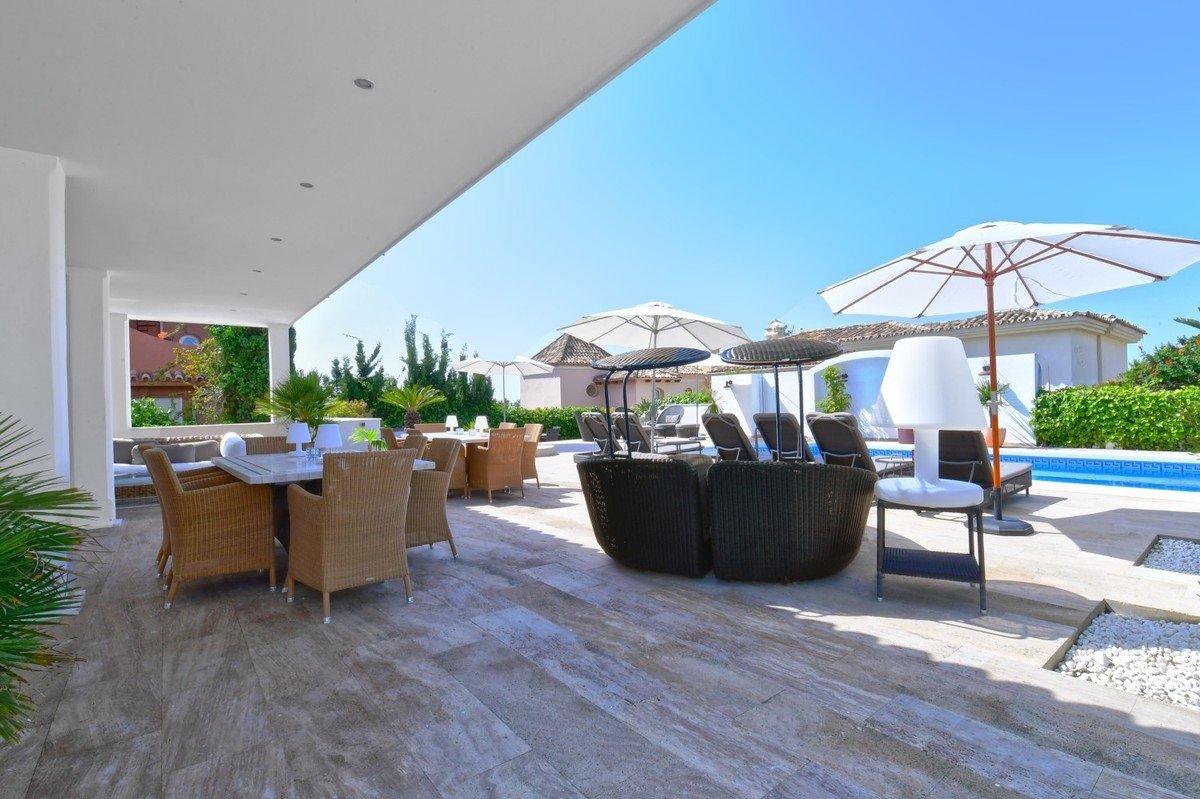 Family Beach Villa