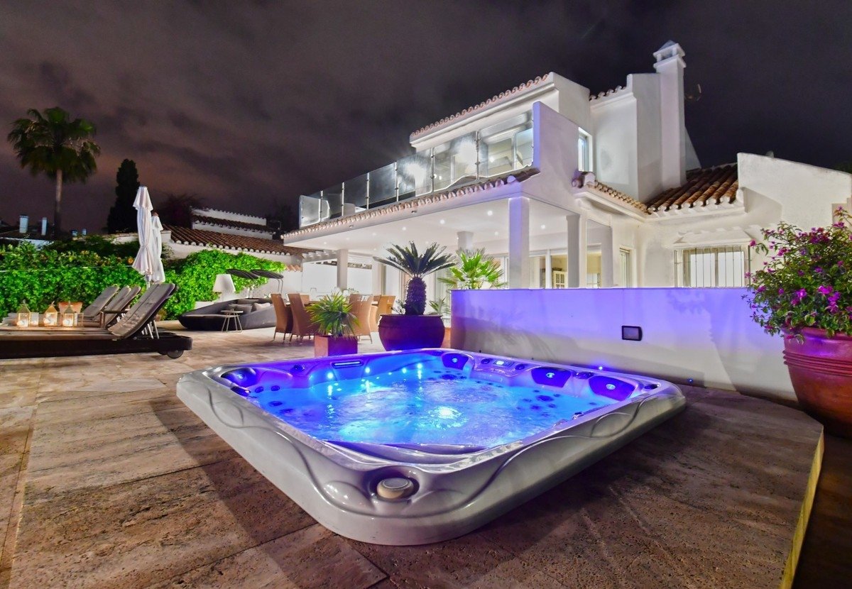 Family Beach Villa