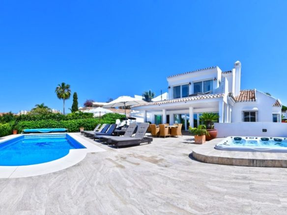 Family Beach Villa
