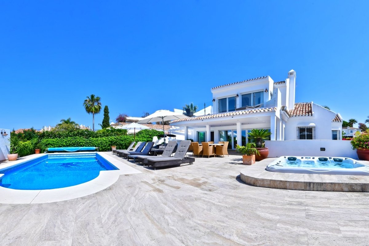 Family Beach Villa