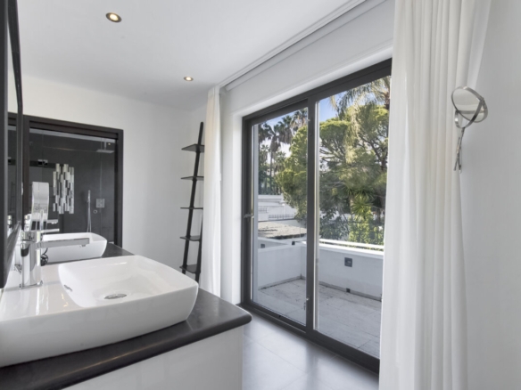 Nueva Andalucia Villa, Marbella