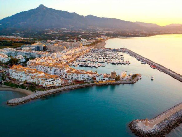 Top luxury villas Marbella neighbourhoods with scenic views