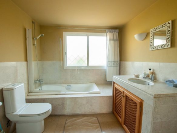 Casasola Villa Breathtaking Beaches