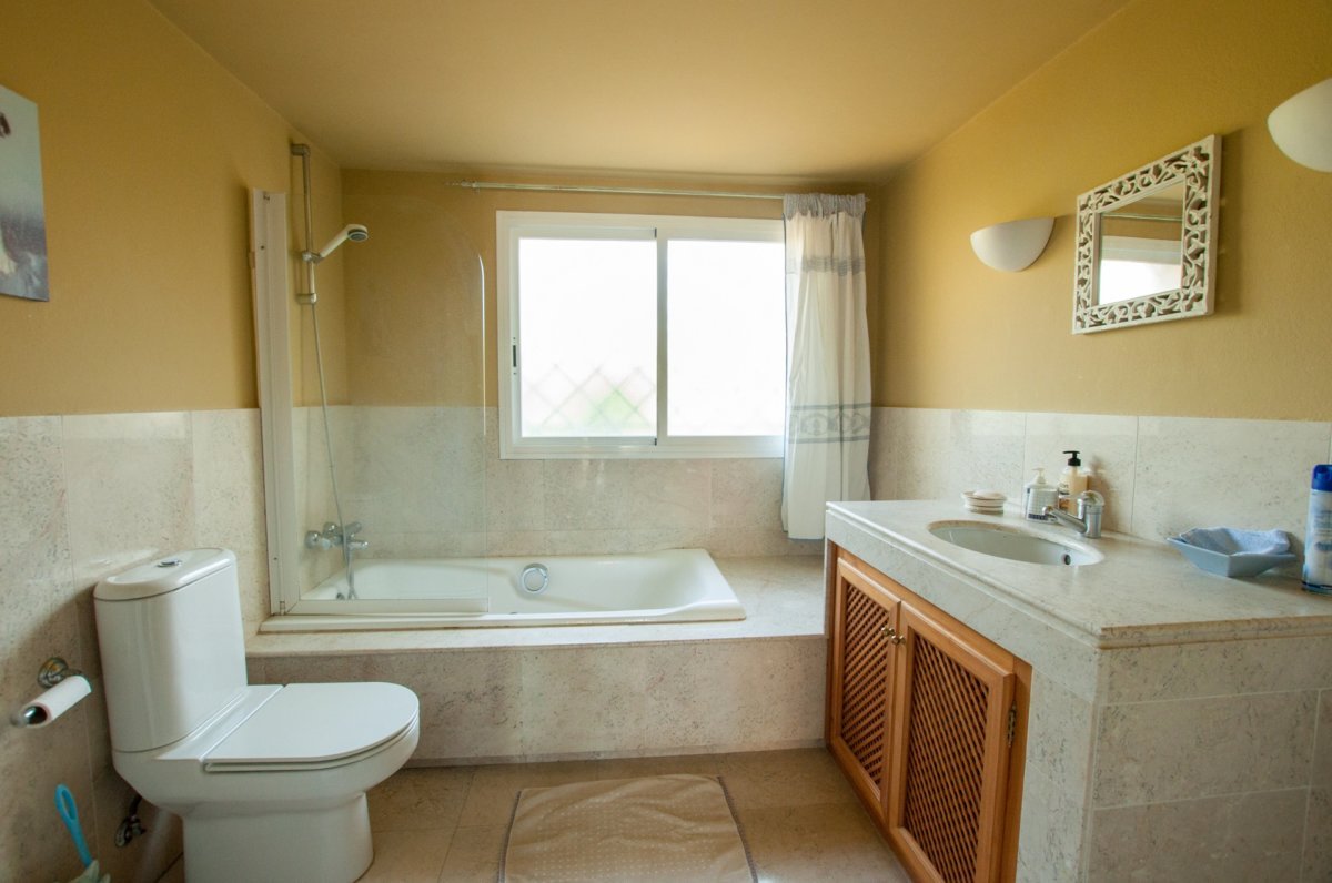 Casasola Villa Breathtaking Beaches