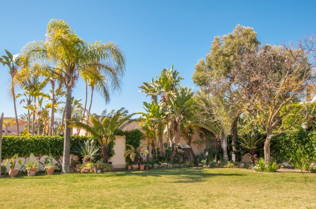 Casasola Villa Breathtaking Beaches