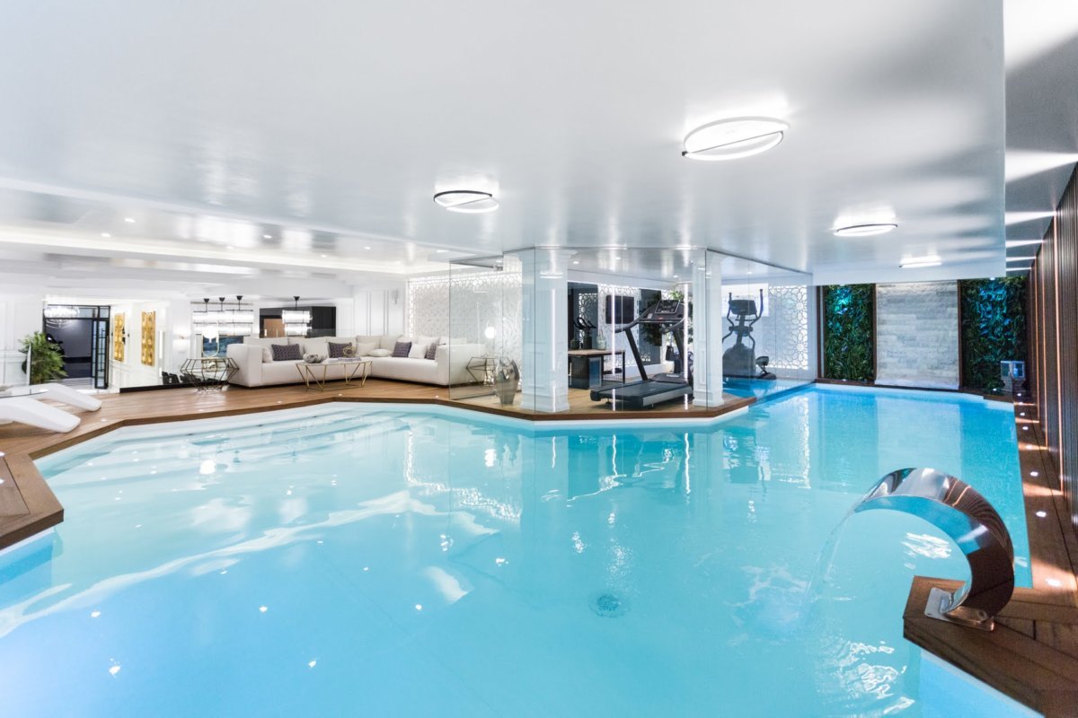 Mistral Beach Beachfront Villa