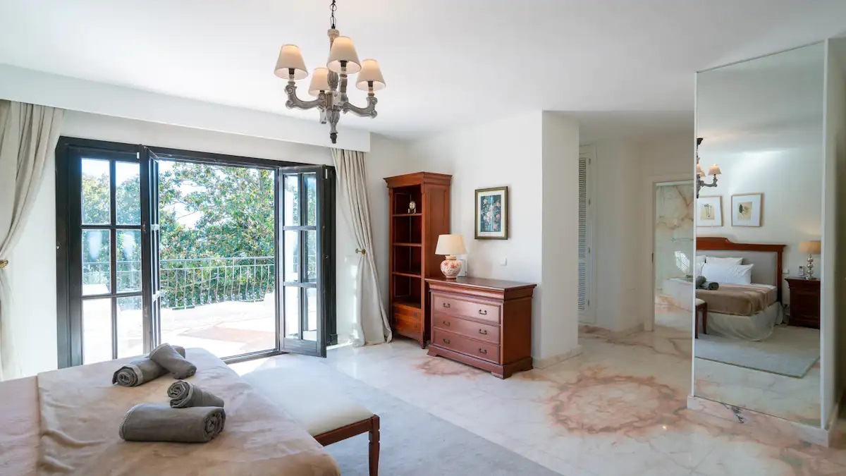 4 bedroom villa, Marbella, Golden Mile