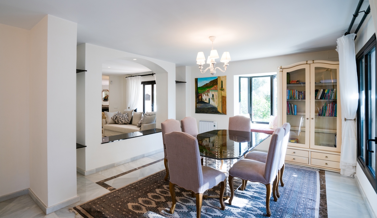 4 bedroom villa, Marbella, Golden Mile