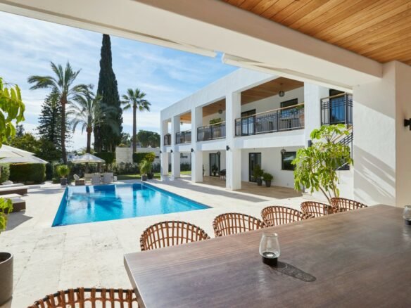 Discover the Luxury of Golf Villa Living in Spain