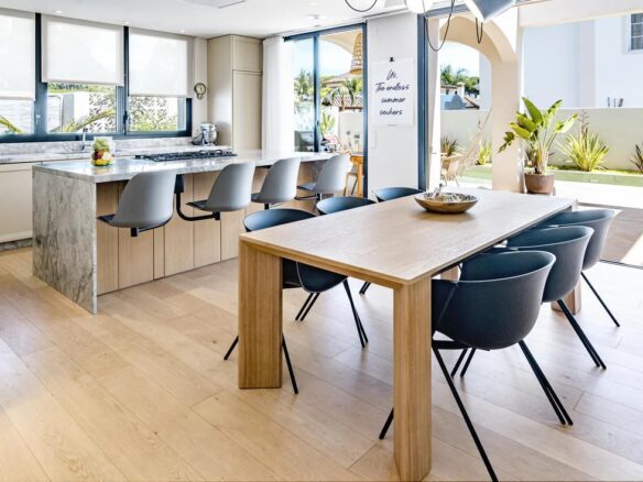 Villa Diningroom