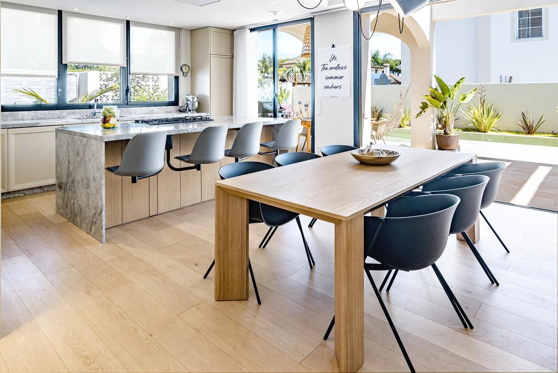 Villa Diningroom