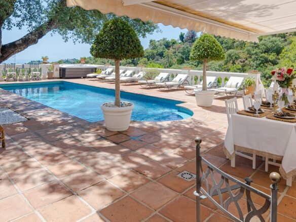 El Madroñal Rental Villa Spain
