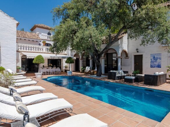 El Madroñal Rental Villa Spain