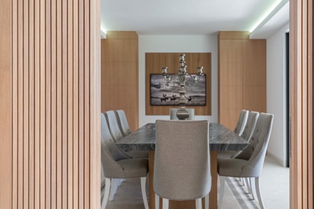 Villa Diningroom