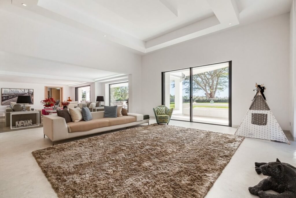 Marbella Holiday Golf Villa Livingroom Spain