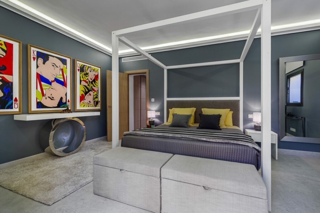 Bedroom