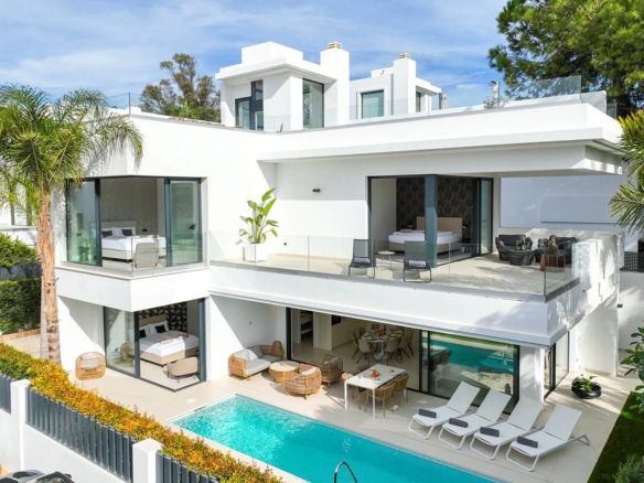 Luxury Puerto Banus Villa Spain