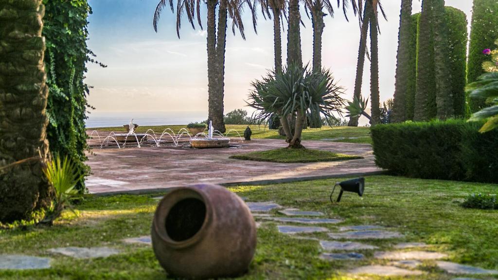 25 Málaga Holiday Villa with Majestic views
