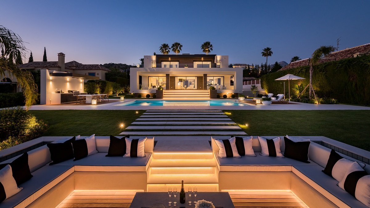 6 Bedroom Front Line Golf Villa (1) Los Naranjos Golf Villa Rental Spain