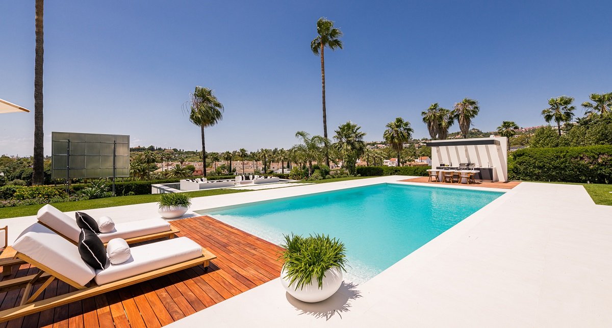 6 Bedroom Front Line Golf Villa (51) Los Naranjos Golf Villa Rental Spain