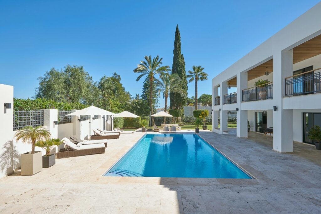 Luxury Golf Villa Pool