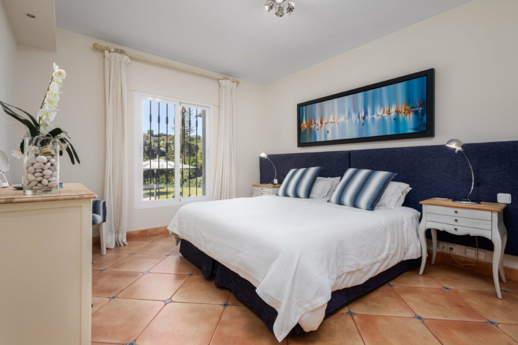 Nueva Andalucia Villa Rental Spain