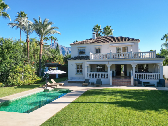 Luxury rental villas Marbella with private pool