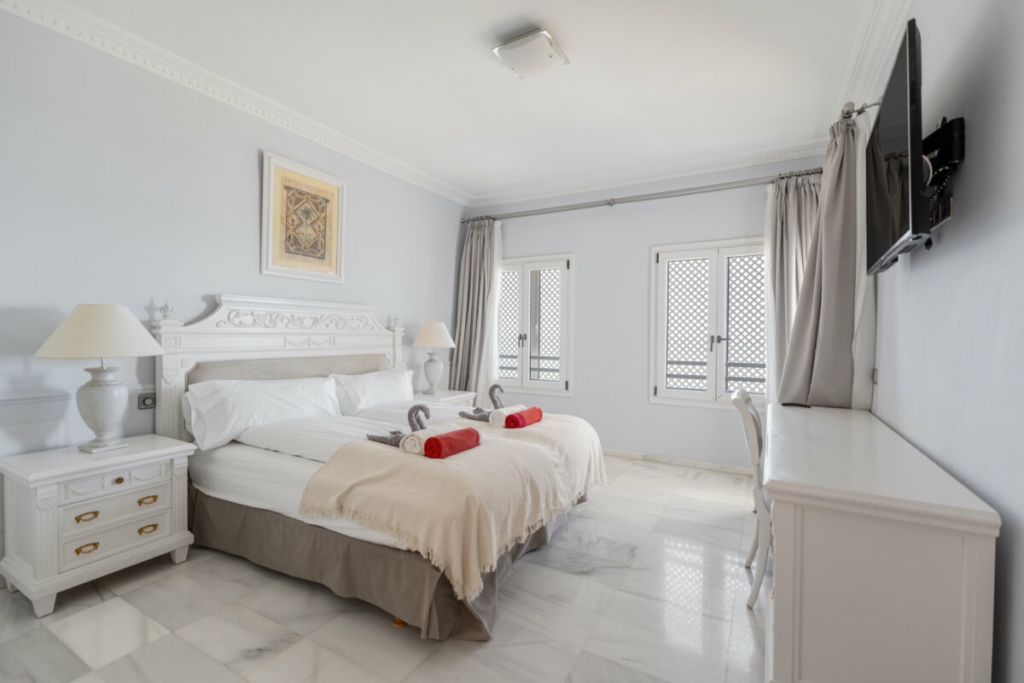 7 bedroom rental villa marbella 