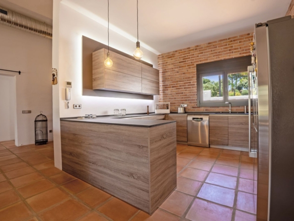 Luxury Frontline Golf Villa | Single-Level Living | Golf Membership Included
