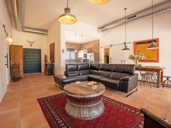 Luxury Frontline Golf Villa | Single-Level Living | Golf Membership Included