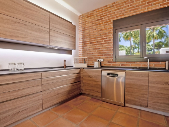 Luxury Frontline Golf Villa | Single-Level Living | Golf Membership Included