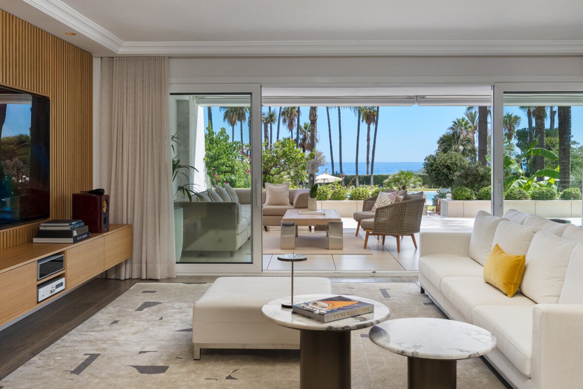 Los Granados Phase II, Puerto Banus.  Luxury Apartment