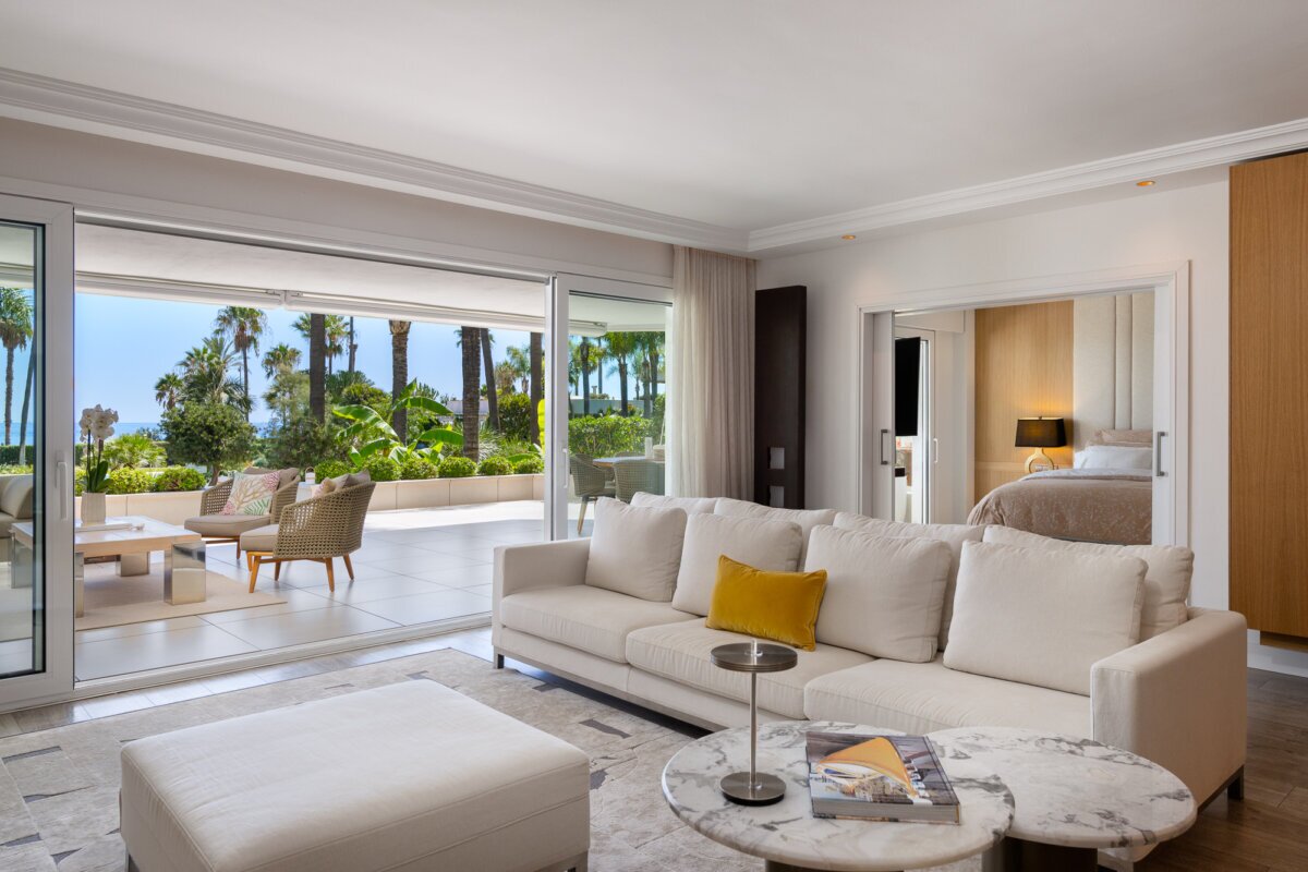 Los Granados Phase II, Puerto Banus.  Luxury Apartment