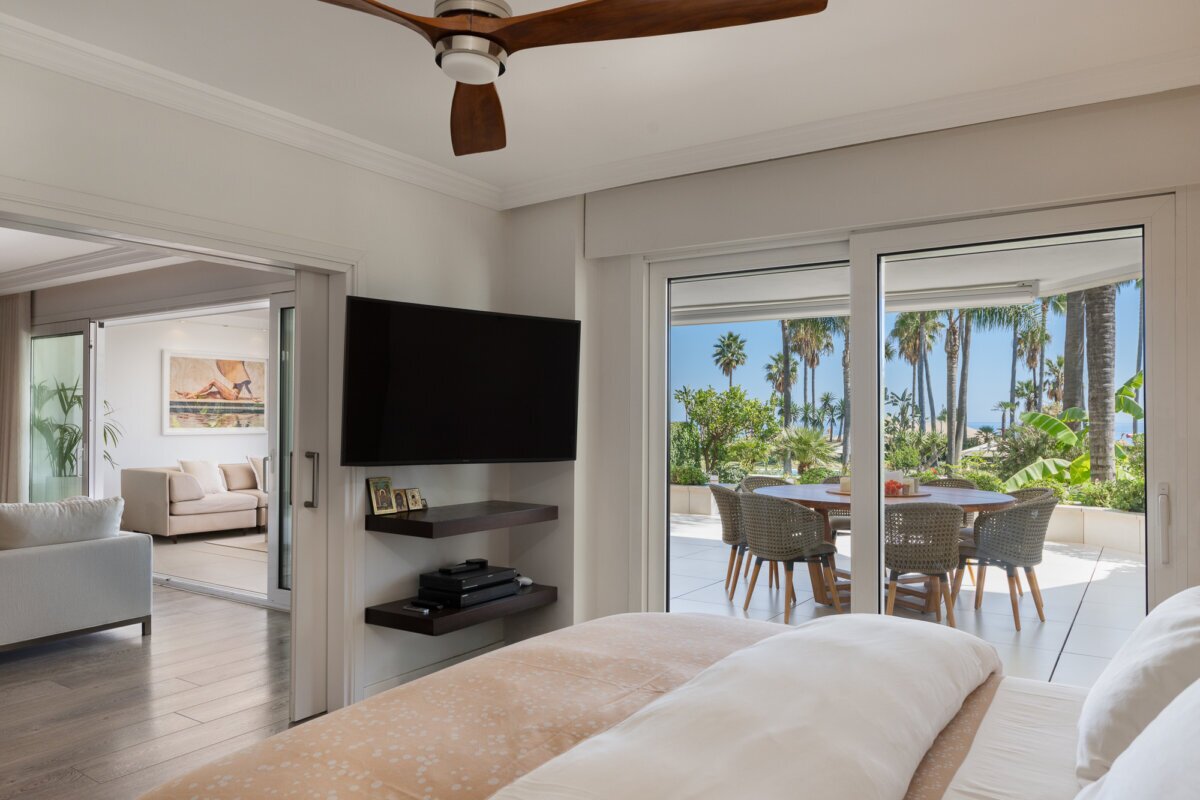 Los Granados Phase II, Puerto Banus.  Luxury Apartment